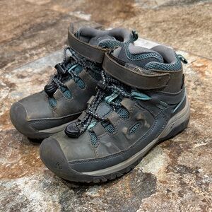KEEN Unisex-Child Targhee Mid Height Waterproof Hiking Boot